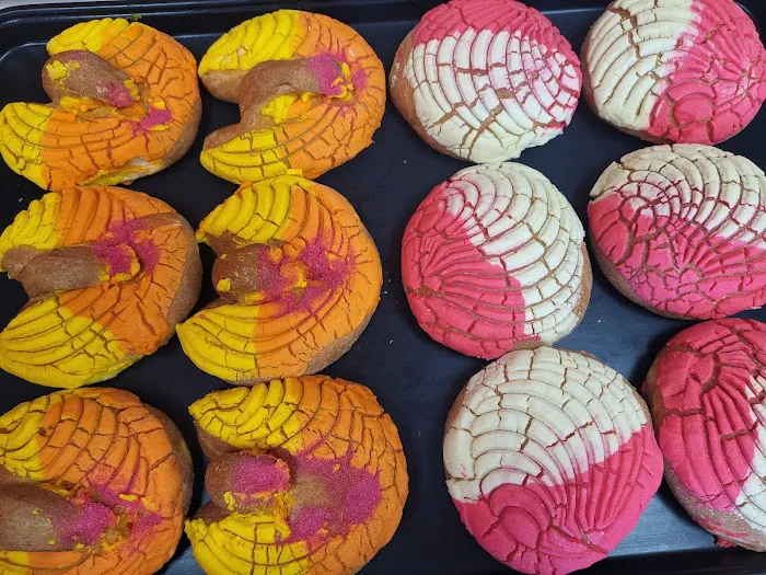 The Azteca bakery Picture 9