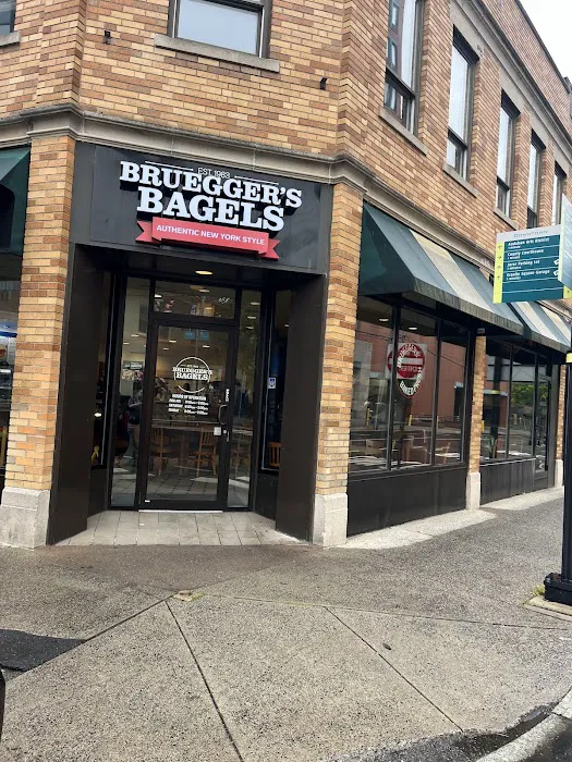 Bruegger's Bagels Picture 6