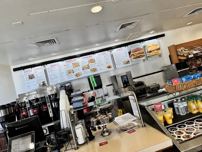 Bruegger's Bagels Picture 7