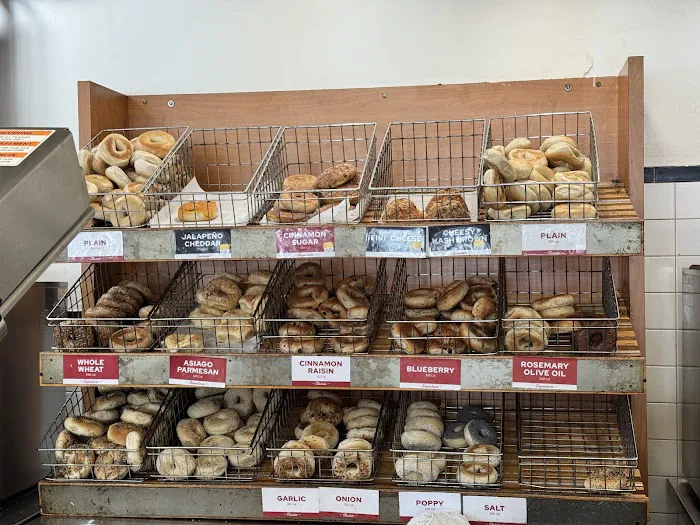 Bruegger's Bagels Picture 10