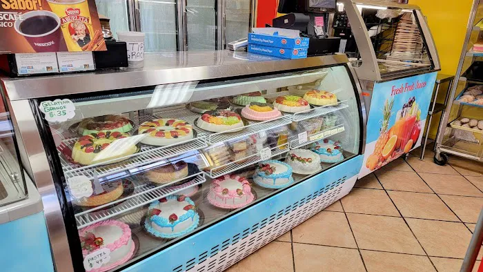 Azteca Grocery & Bakers Picture 1