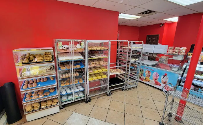 Azteca Grocery & Bakers Picture 6