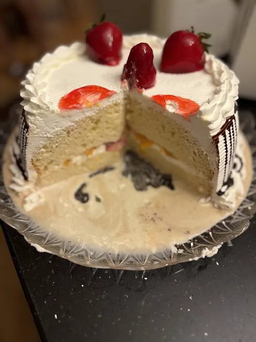 Azteca Grocery & Bakers Picture 7