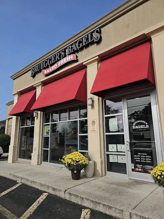 Bruegger's Bagels Picture 1