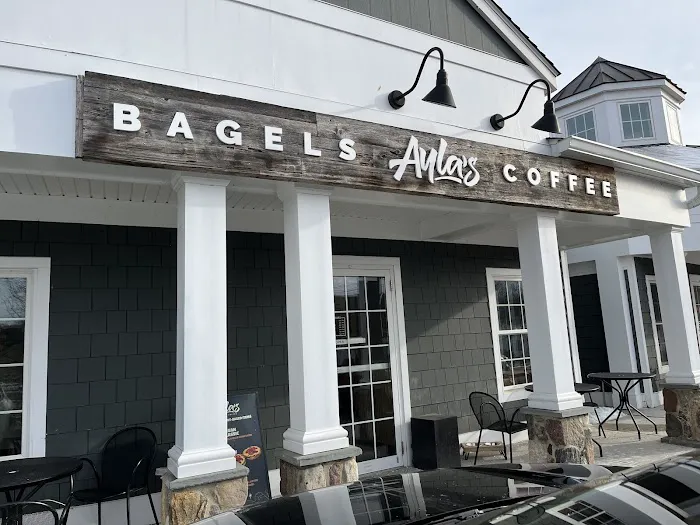 Ayla's Bagels & Coffee Picture 5