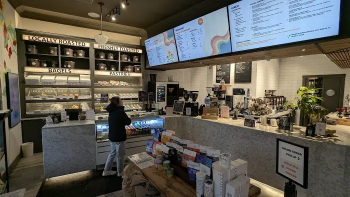 Ayla's Bagels & Coffee Picture 10
