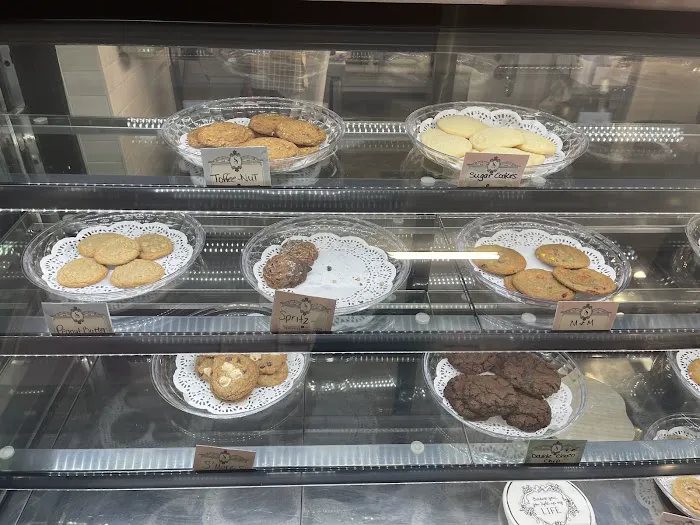 Sumpin Sweet Treats Picture 4