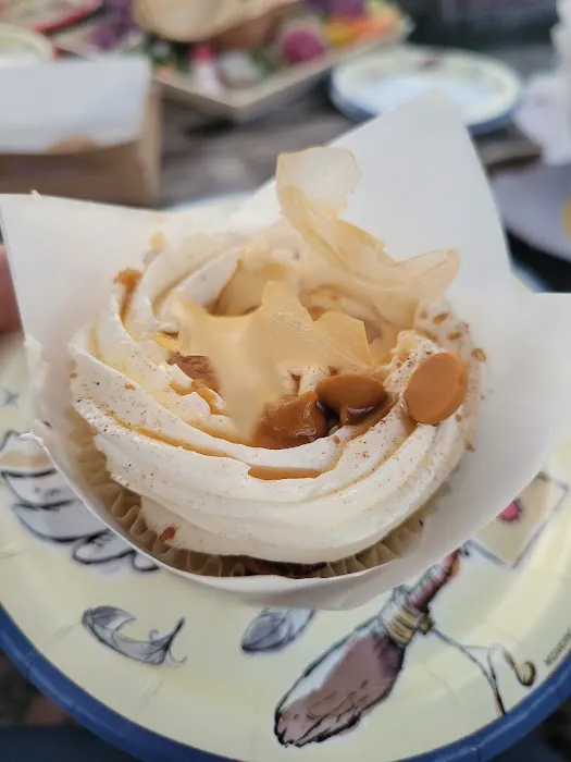 Curvy's Cupcakes Picture 9
