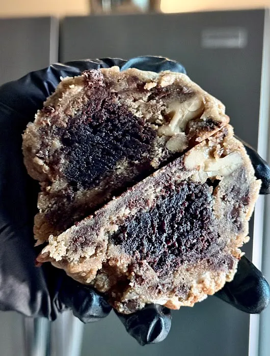 ShanDeGlamOrganix Crust & Crumb Picture 1