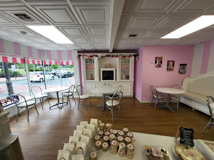Caked Up Cafe Picture 3