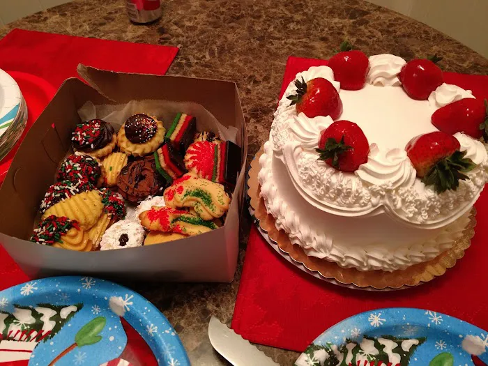 Anna's Bakery Picture 9