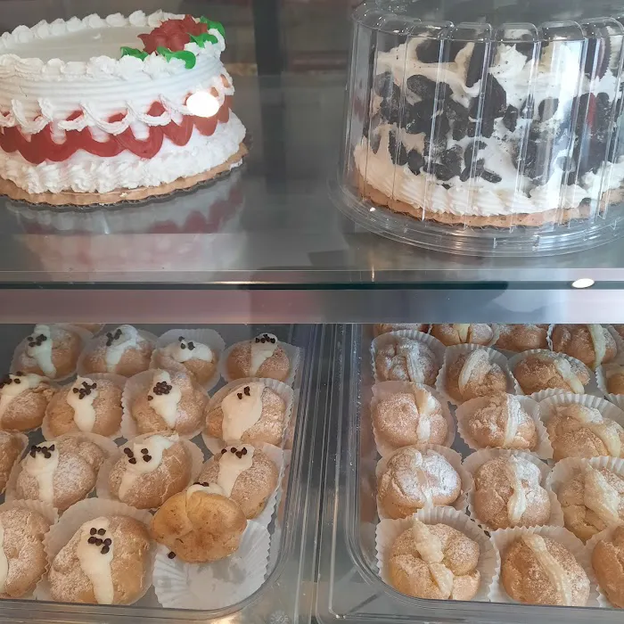 Comparetto Bakery Picture 9