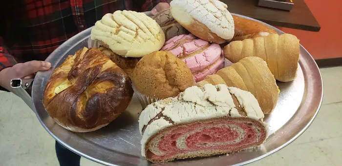 Gisselle's Bakery Picture 4