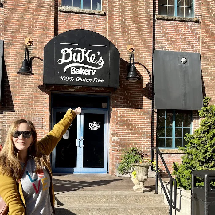 Duke's Bakery and Cafe Picture 5