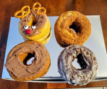 GrandMa's Donuts and Coffee, Formerly (Ma's Donut Shop)