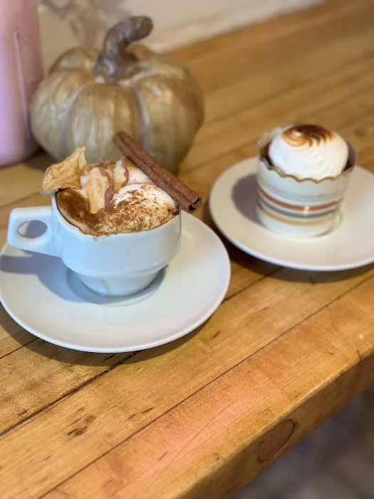 Sweet Lizzie's Bake Shop Picture 8