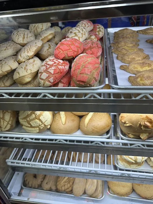El Salvador Bakery Picture 4