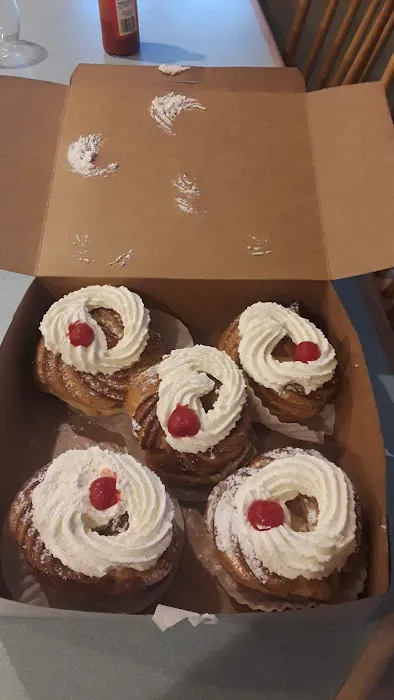 Zaccagnini's Pastry Shoppe Picture 7