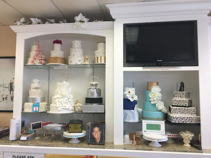 Giovanni's Bakery Picture 7