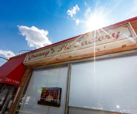 Granny's Pie Factory
