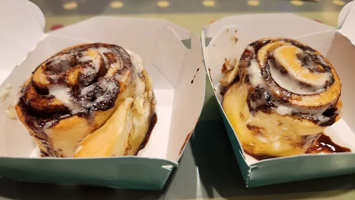 Cinnabon Picture 4