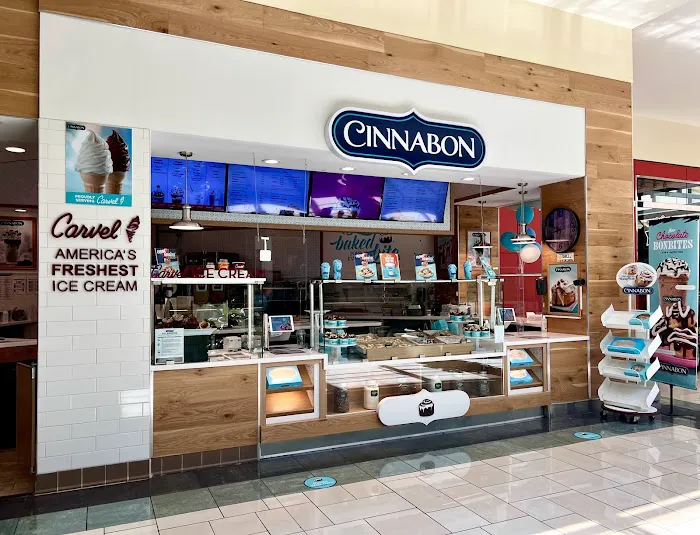 Cinnabon Picture 6
