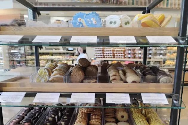 Whole Foods Bakery