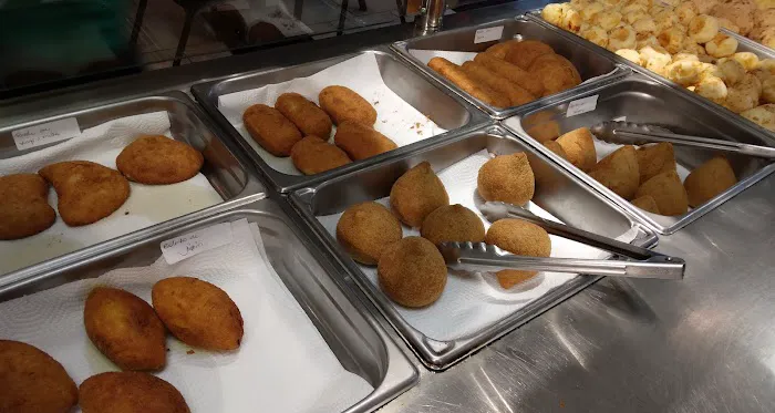 Cantinho De Minas Cafe Bakery Pizzeria & Restaurant Picture 8
