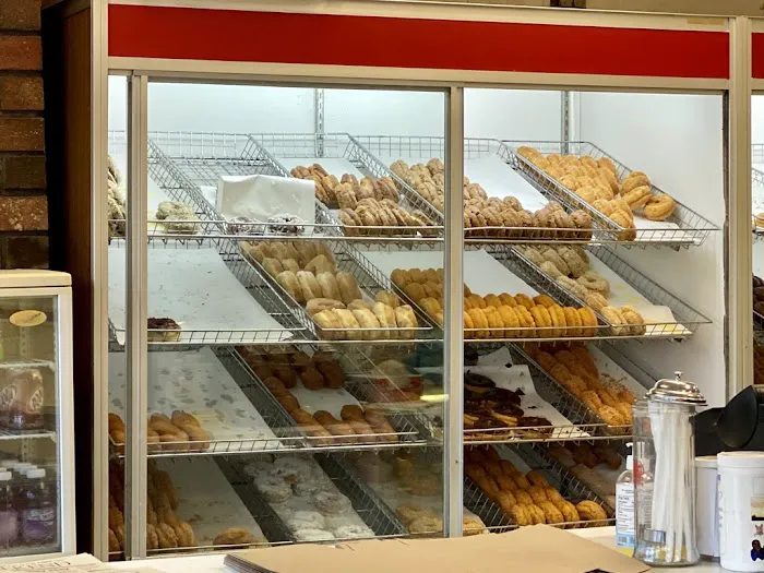 Gerry's Donuts Picture 6