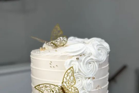 Creations By Joely - Bizcocho Dominicano