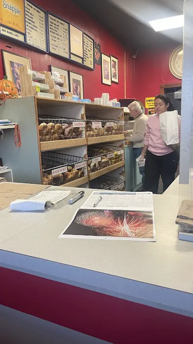 Ami’s Hot Bagels Picture 8