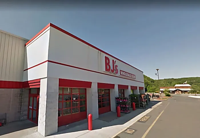 BJ's Bakery Picture 1