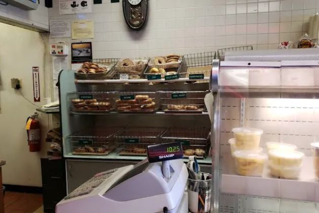 Dk Bagels & Deli