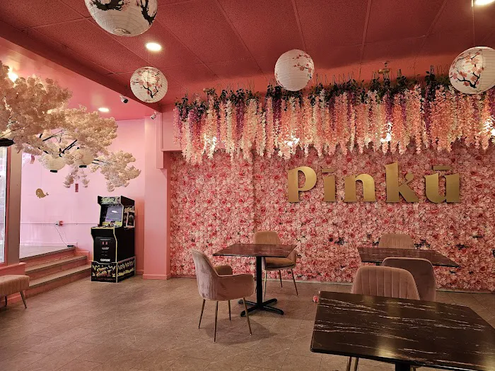 Pinku Mochi Donut Cafe Picture 2