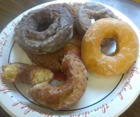 Colonial Do-nut Shop