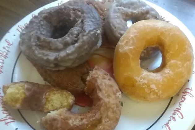 Colonial Do-nut Shop