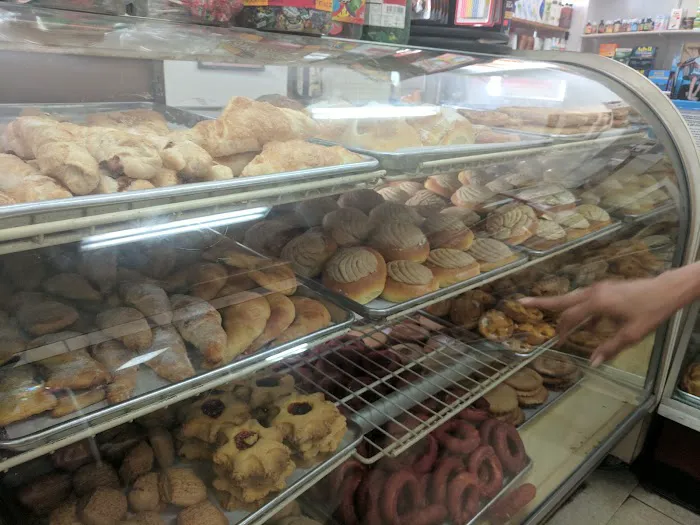 Antigua Guatemala Bakery Picture 2