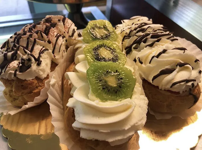 Colonial Bakery Picture 4
