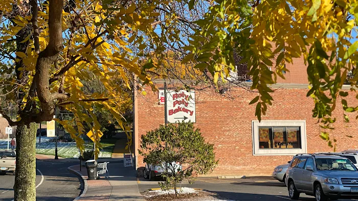 Roly Poly Bakery Picture 3