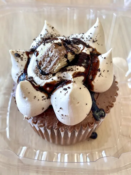 Elmwood Pastry Shop Picture 8