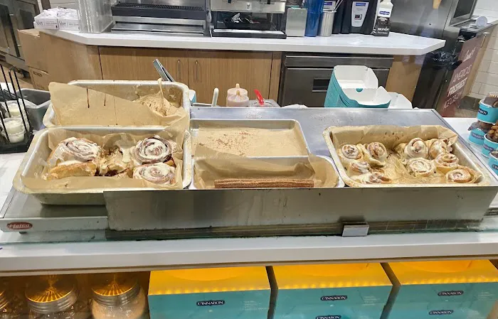 Cinnabon Picture 5