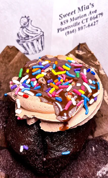 Sweet Mia's Gourmet Cupcakes Picture 1