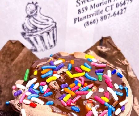 Sweet Mia's Gourmet Cupcakes