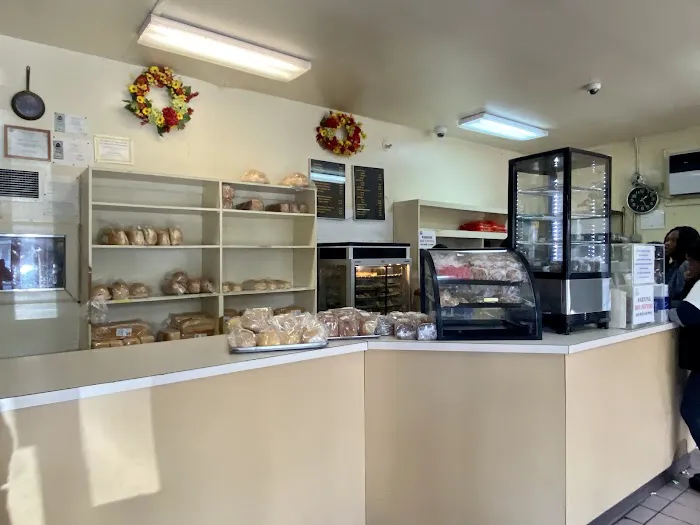 Scotts' Jamaican Bakery - Albany Ave Branch Picture 6