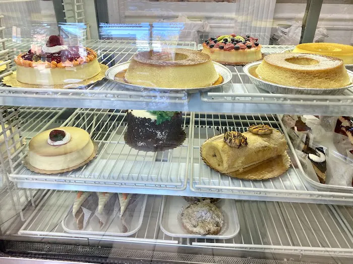 Abrantes Bakery & Pastry Shop Picture 6