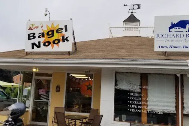 Lou's Bagel Nook