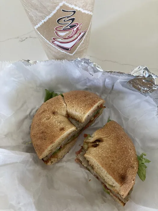 Lou's Bagel Nook Picture 10