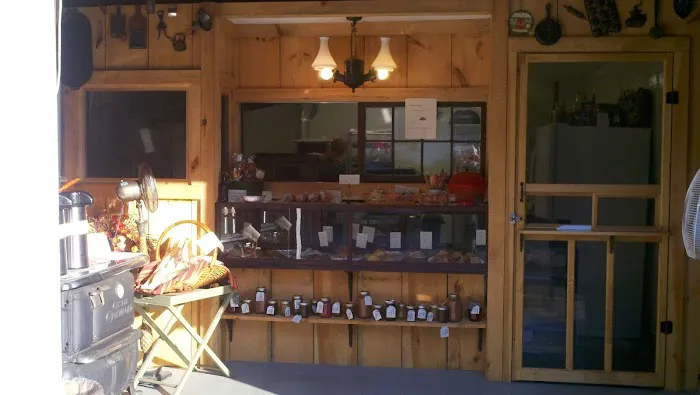 The Apple Place Picture 4