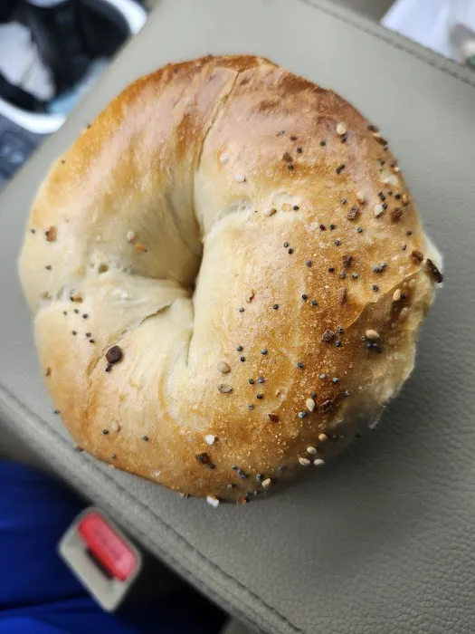 Ami's Crispy Bagels & Deli Picture 1