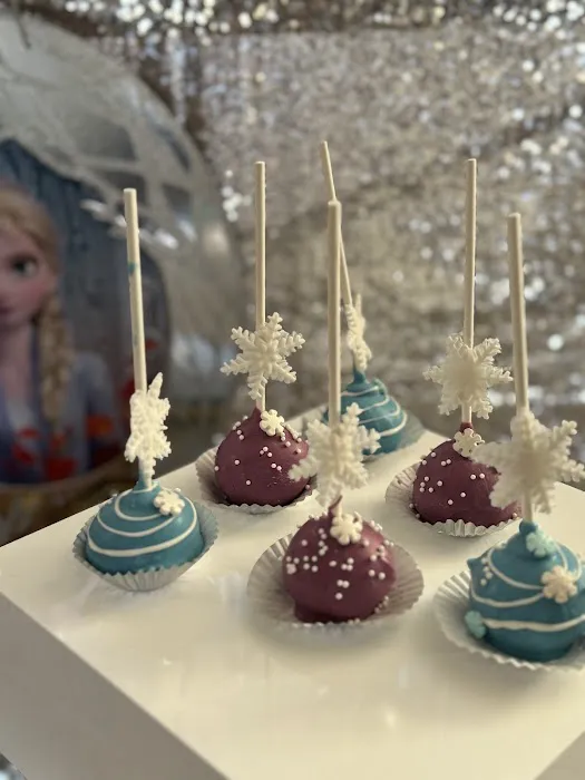 Lillian's Cake Creations Picture 1